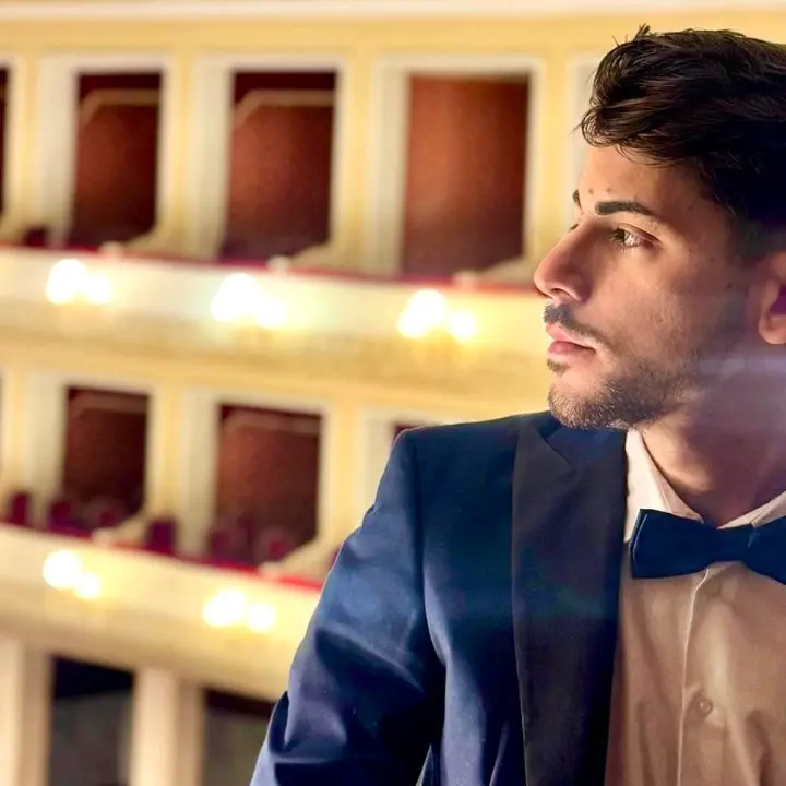 Sarà Dancairo nella Carmen al Teatro Rendano, il tenore calabrese Papasodero: «Sul palco porto l’umanità più vera»\n