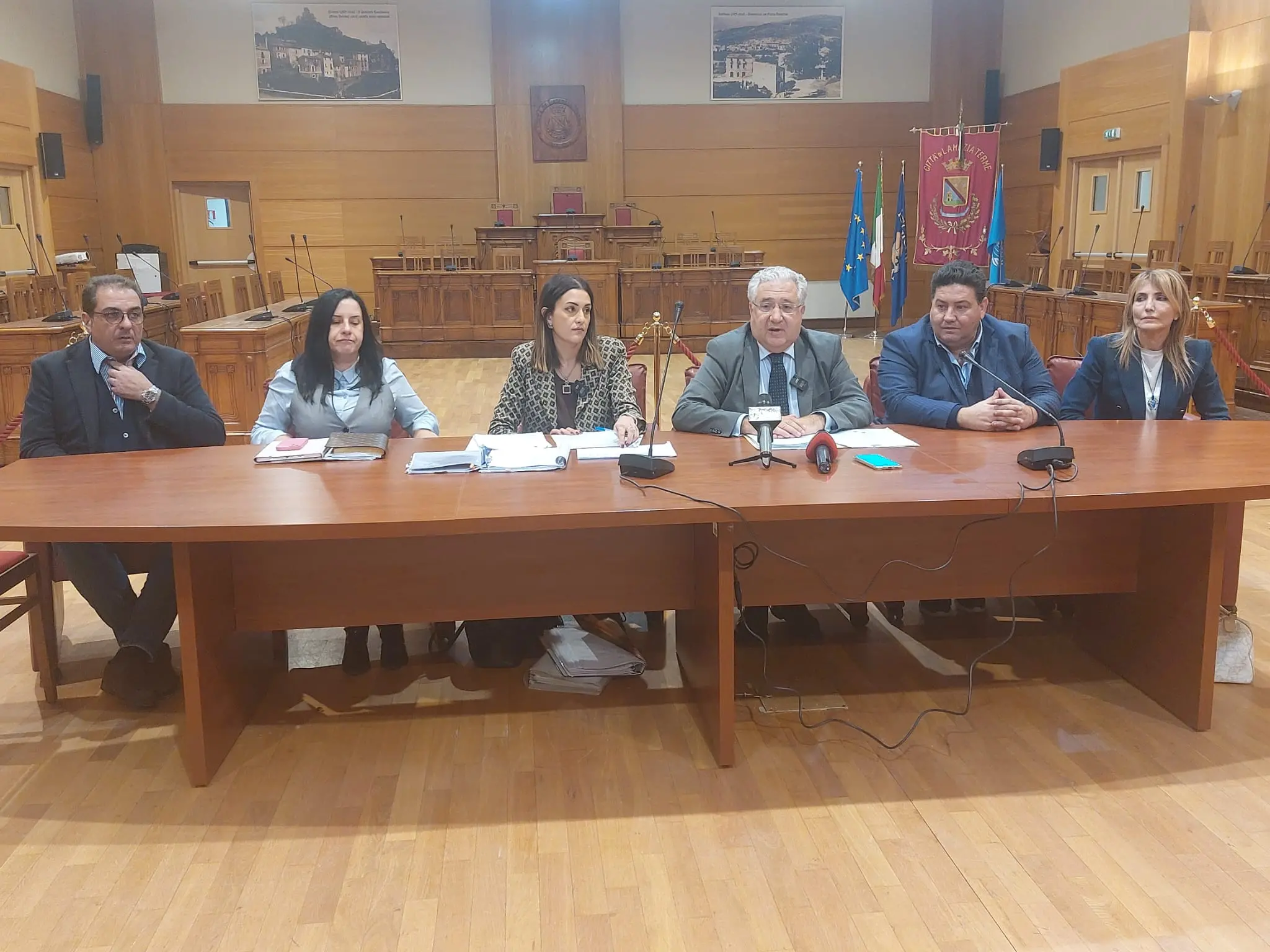 Lamezia, tagli ai fondi degli eventi natalizi\u00A0per rispondere ai rilievi della Corte dei conti: si punta su\u00A0sponsorizzazioni dei privati\n