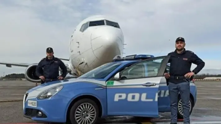 Reggio, arrestato all’aeroporto un 26enne per furto aggravato\n