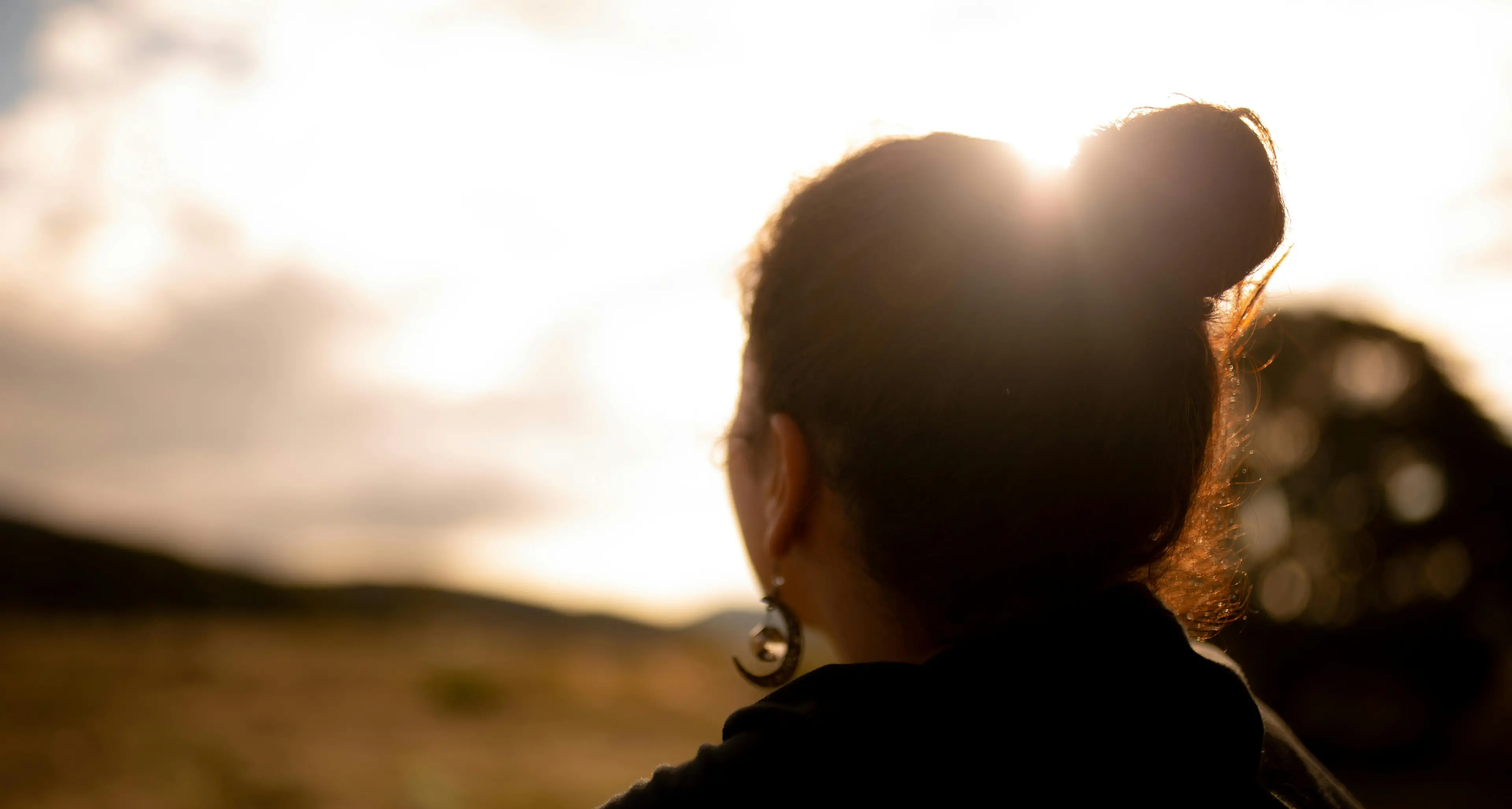 «Mi dicevano “ti devi ammazzare”, ma io voglio un futuro in Calabria». La rinascita di Anna, una delle ragazze violentate a Seminara\n