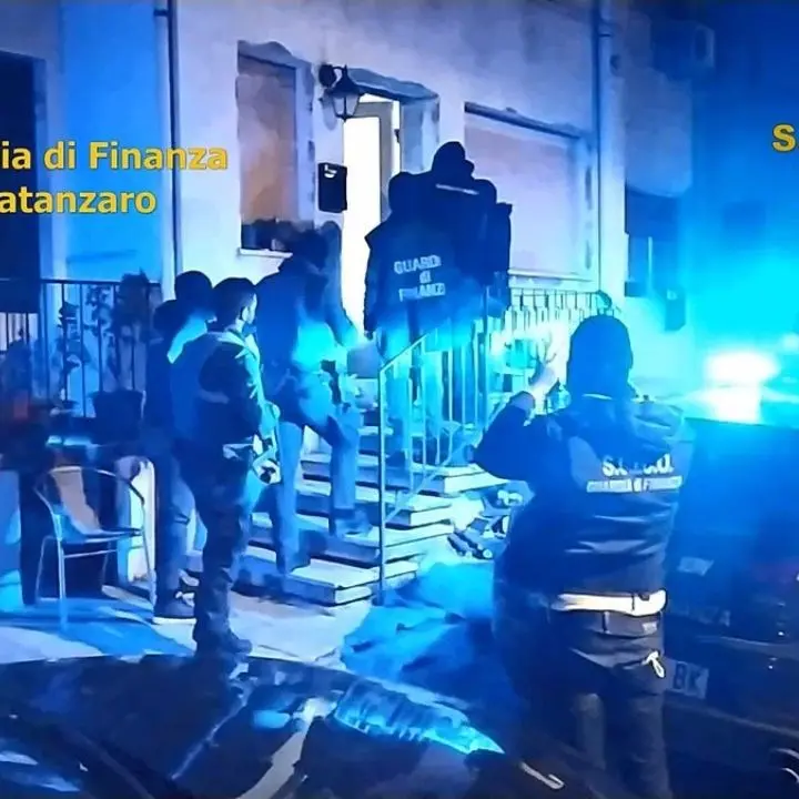 Traffico di cocaina dal Sudamerica, 11 condanne definitive per affiliati e sodali della cosca Gallace\n