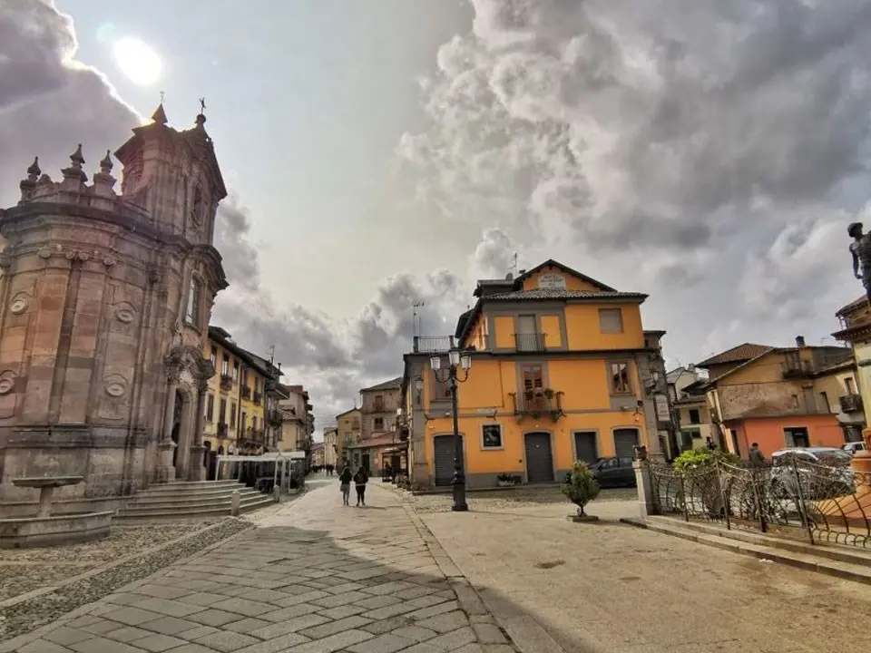 Serra fa sul serio: approvata la delibera che avvia l’iter per il ritorno sotto Catanzaro, l’opposizione abbandona l’aula