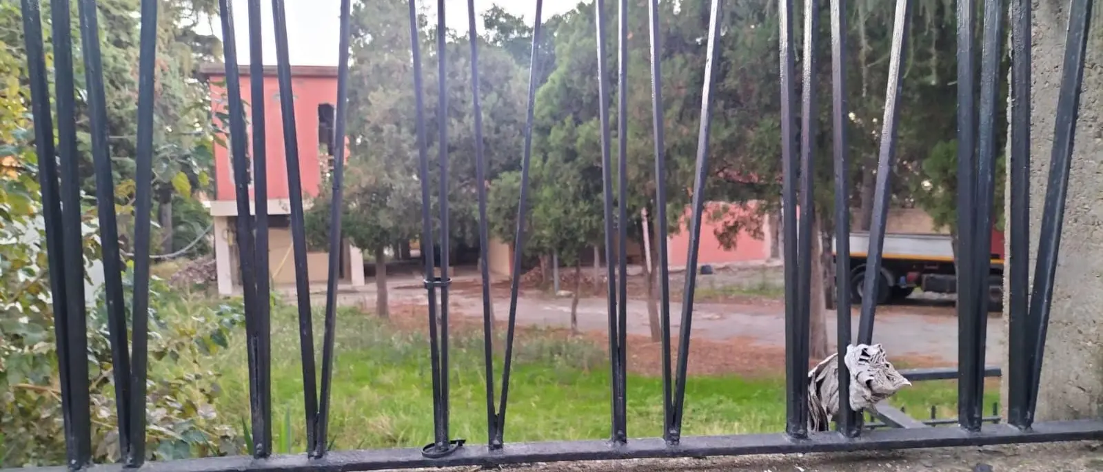 Reggio,\u00A0Condera abbandonata: degrado, topi e promesse mancate\n