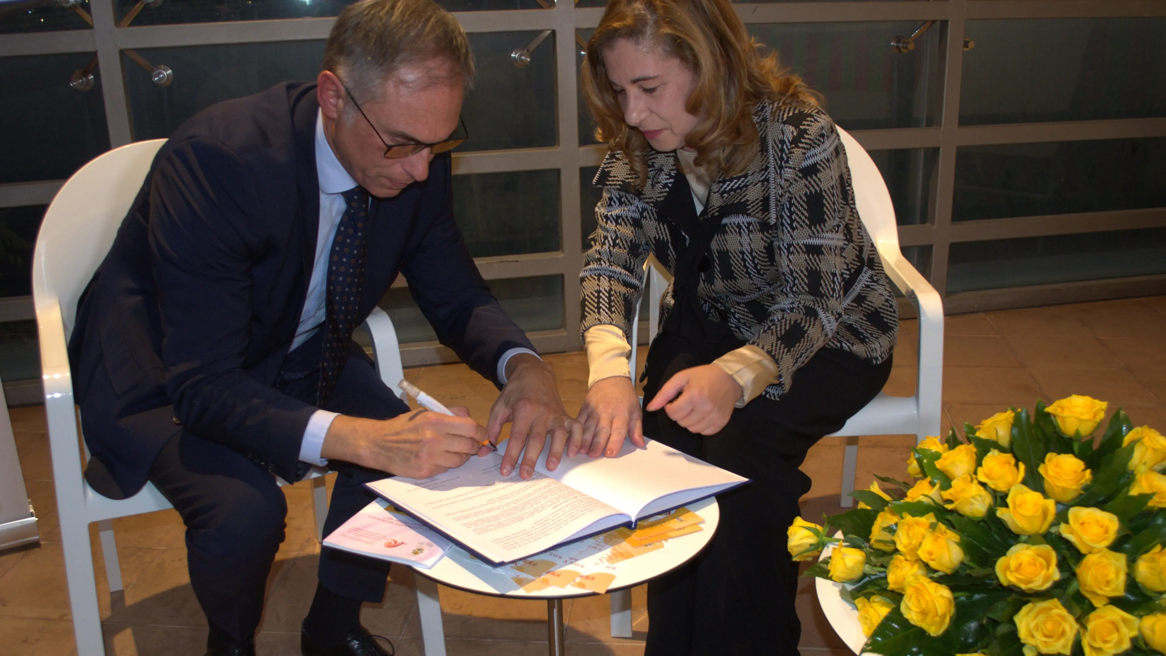 Lotta alla violenza di genere, la questura supporta l’associazione “Attivamente coinvolte”\n