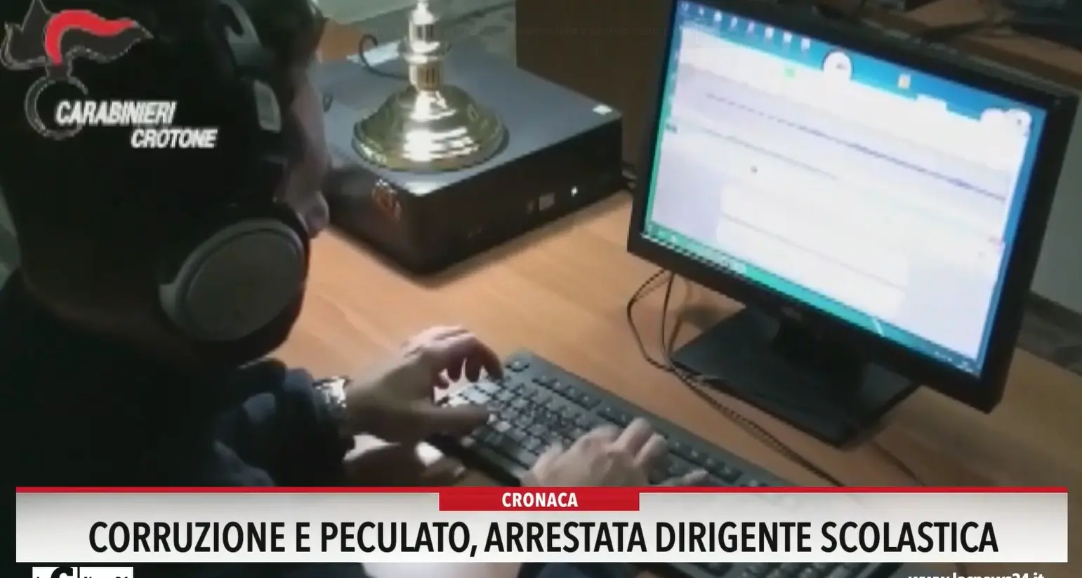Corruzione e peculato, arrestata dirigente scolastica