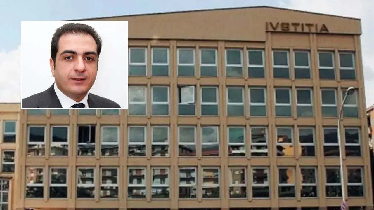 <p>Nel riquadro, l&#39;assessore comunale di Lamezia Tranquillo Paradiso</p>\\n