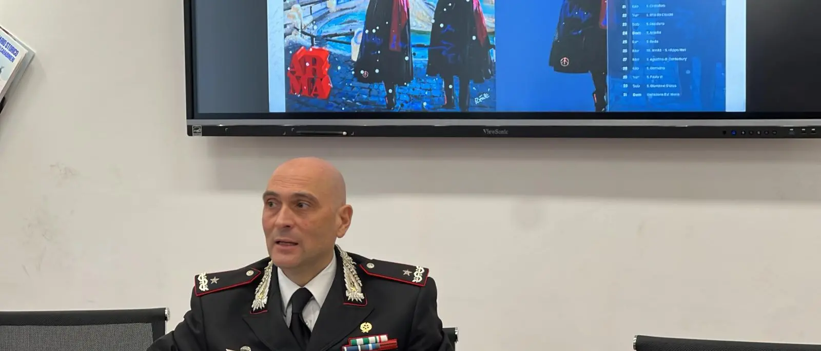 “Eroi del quotidiano”: a Reggio Calabria il Calendario Storico dei Carabinieri 2026\n\u00A0\n