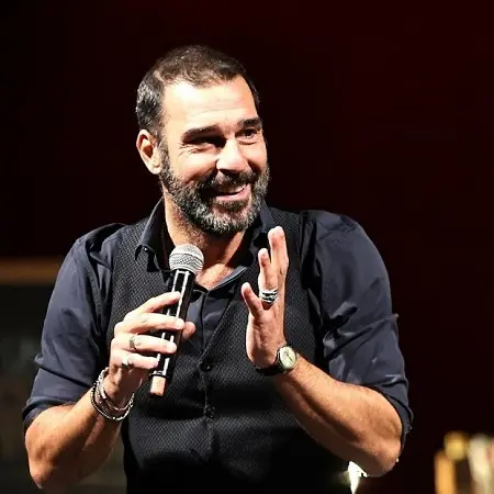 Politeama rapito da Leo che \"racconta una storia\"