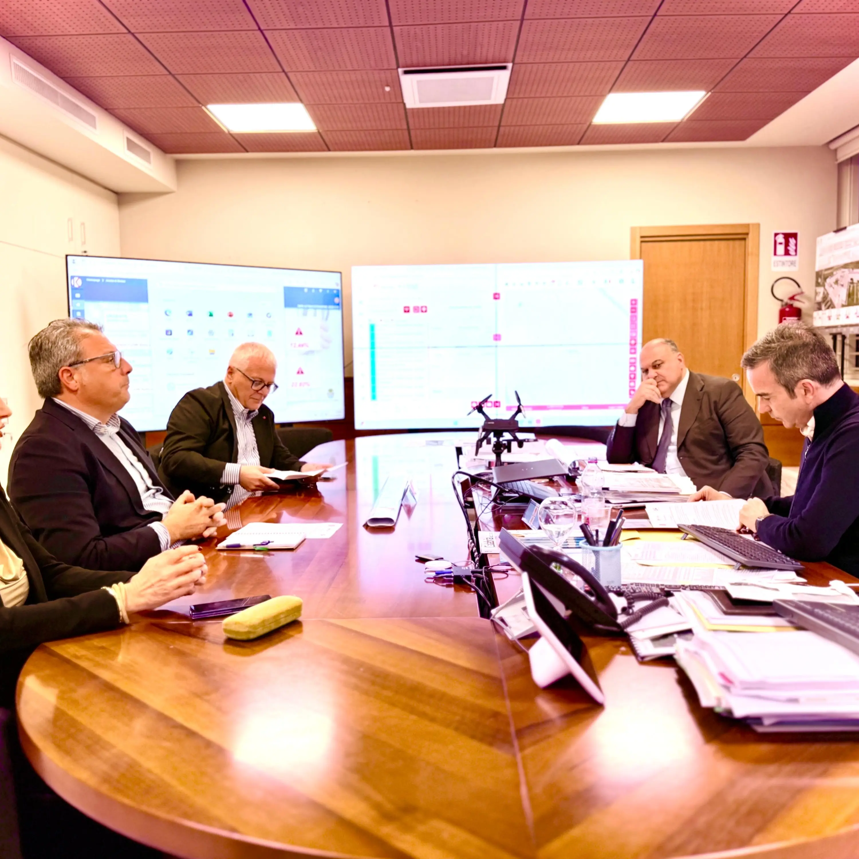 Cgil, Cisl e Uil chiedono impegni concreti a Occhiuto: «Saremo vigili\u00A0ed esigenti\u00A0per sostenere con forza i diritti del lavoro»\n