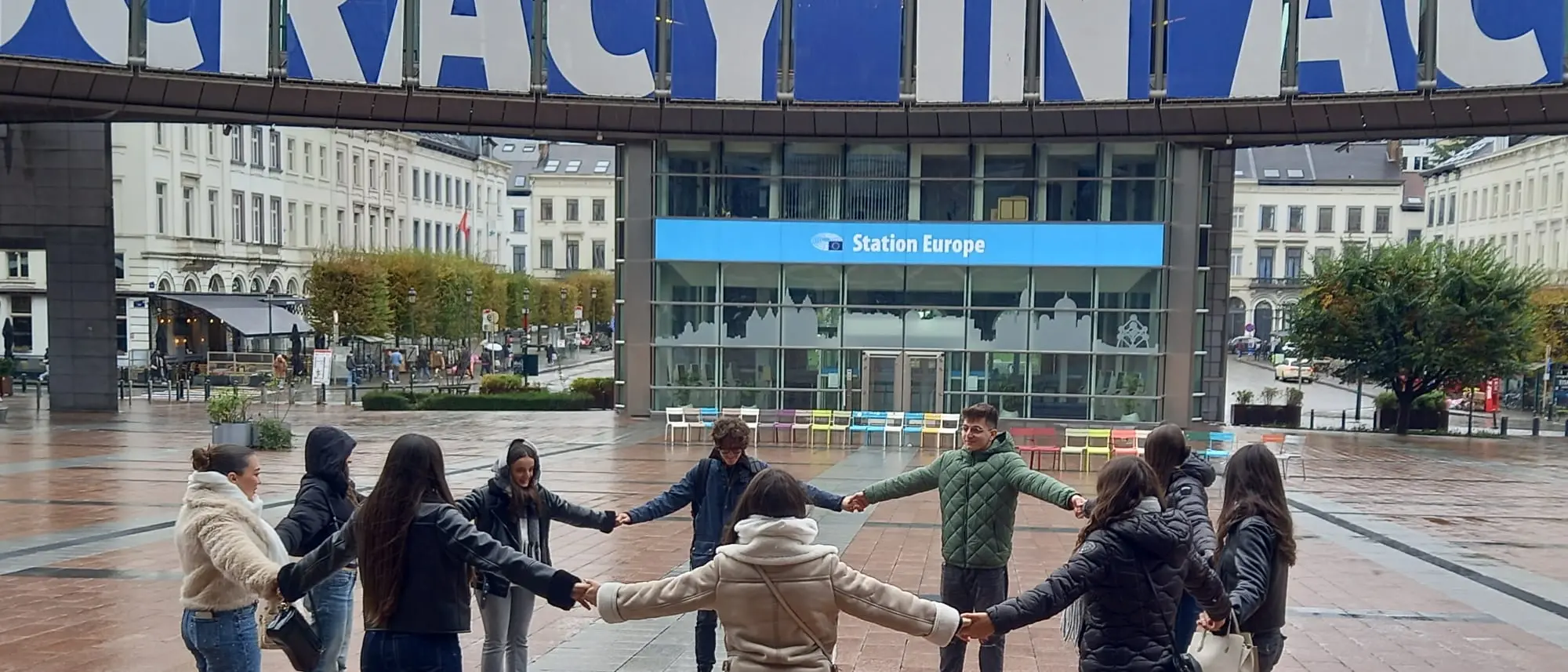 Bruxelles, gli studenti del Liceo Capialbi di Vibo in visita al Parlamento europeo con Erasmus\n