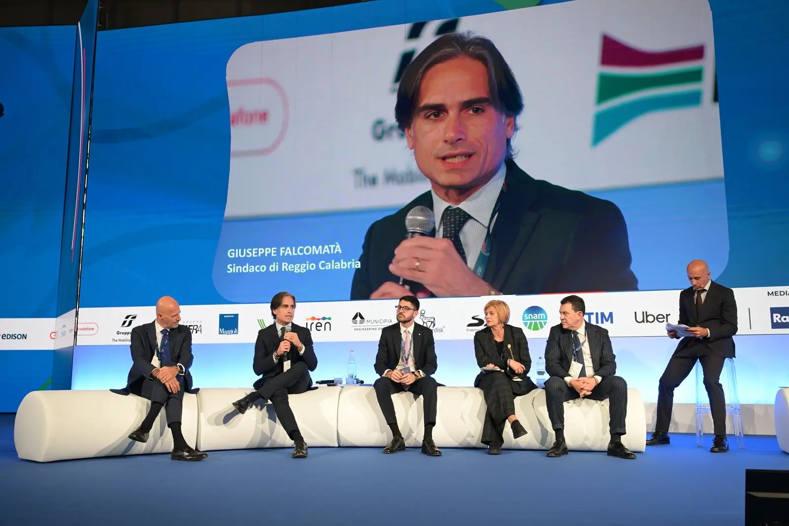 Assemblea nazionale Anci, Falcomatà: «Partenariato pubblico-privato indispensabile per le nuove sfide digitali»\n
