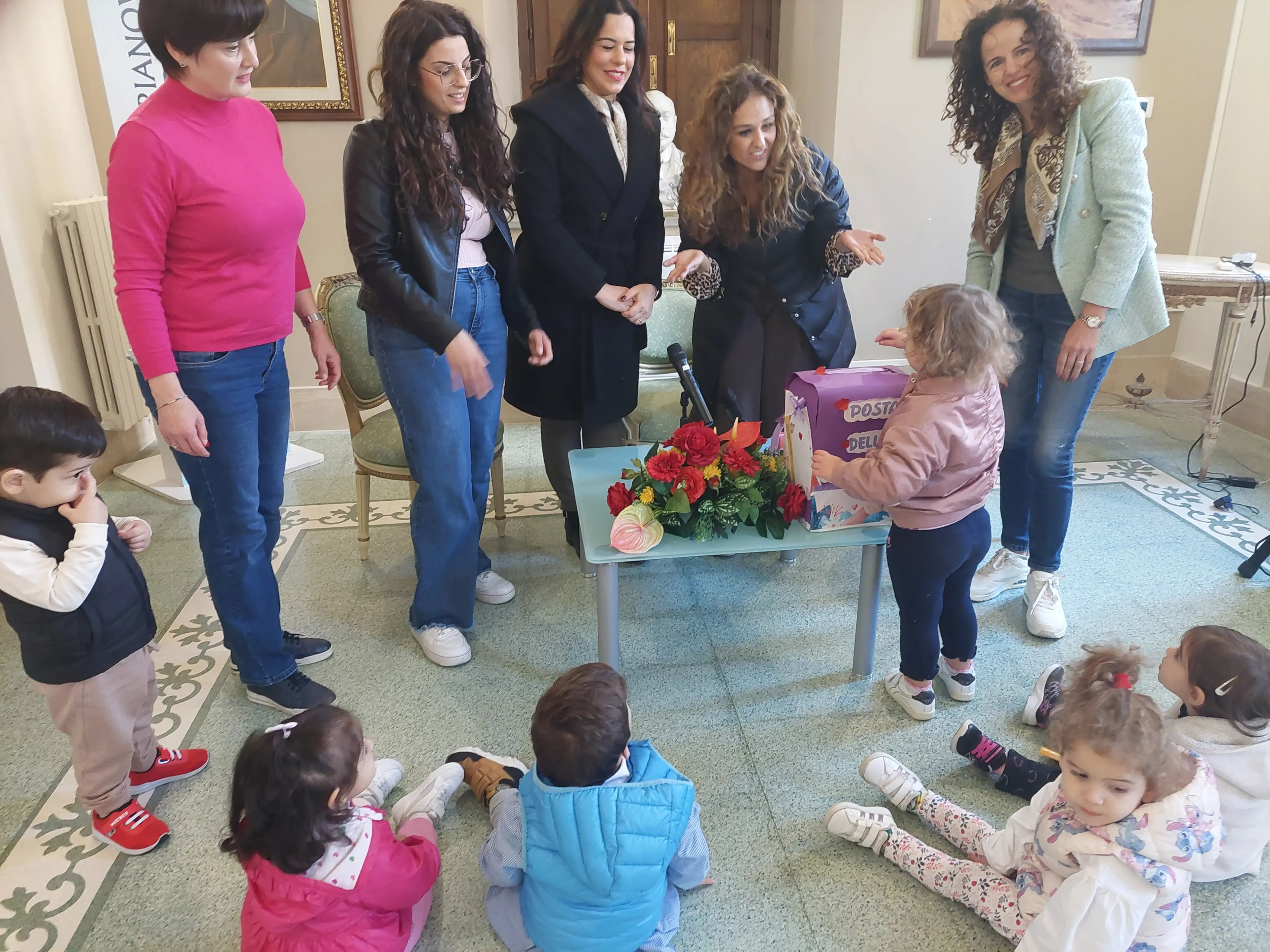 Giornata nazionale della Gentilezza, a Taurianova gli alunni spediscono cartoline speciali\n