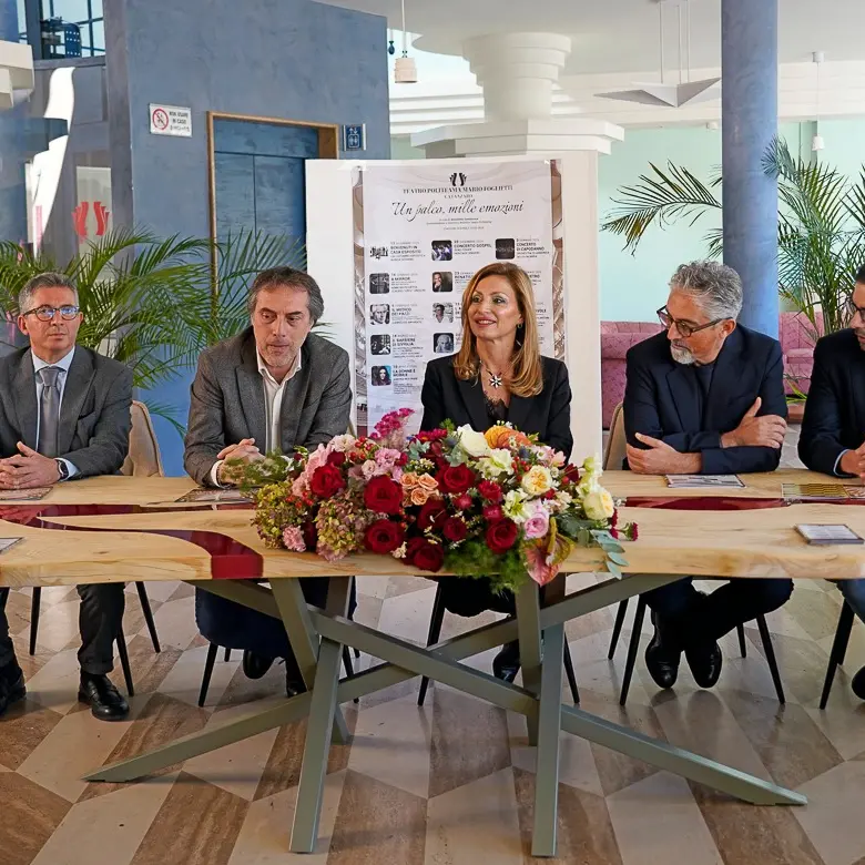 Un palco, mille emozioni: il Teatro Politeama di Catanzaro presenta la nuova stagione tra prosa, musica e lirica\n