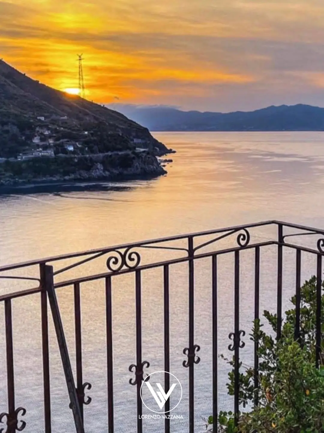 Dove il sole si posa sul mare