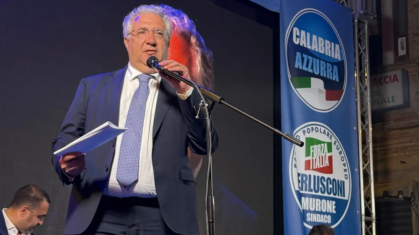 Le bombe della ’ndrangheta a Lamezia, il sindaco Murone: «Non restiamo in silenzio, la città deve reagire»\n