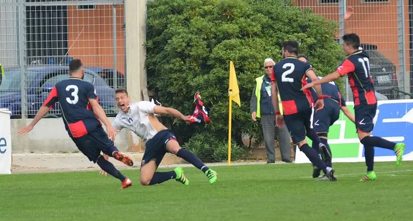 Latina squadra in crisi. Nei\u00A0pontini c’è anche un ex del Cosenza