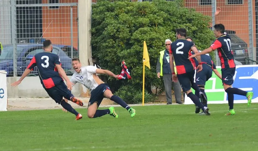 Latina squadra in crisi. Nei\u00A0pontini c’è anche un ex del Cosenza