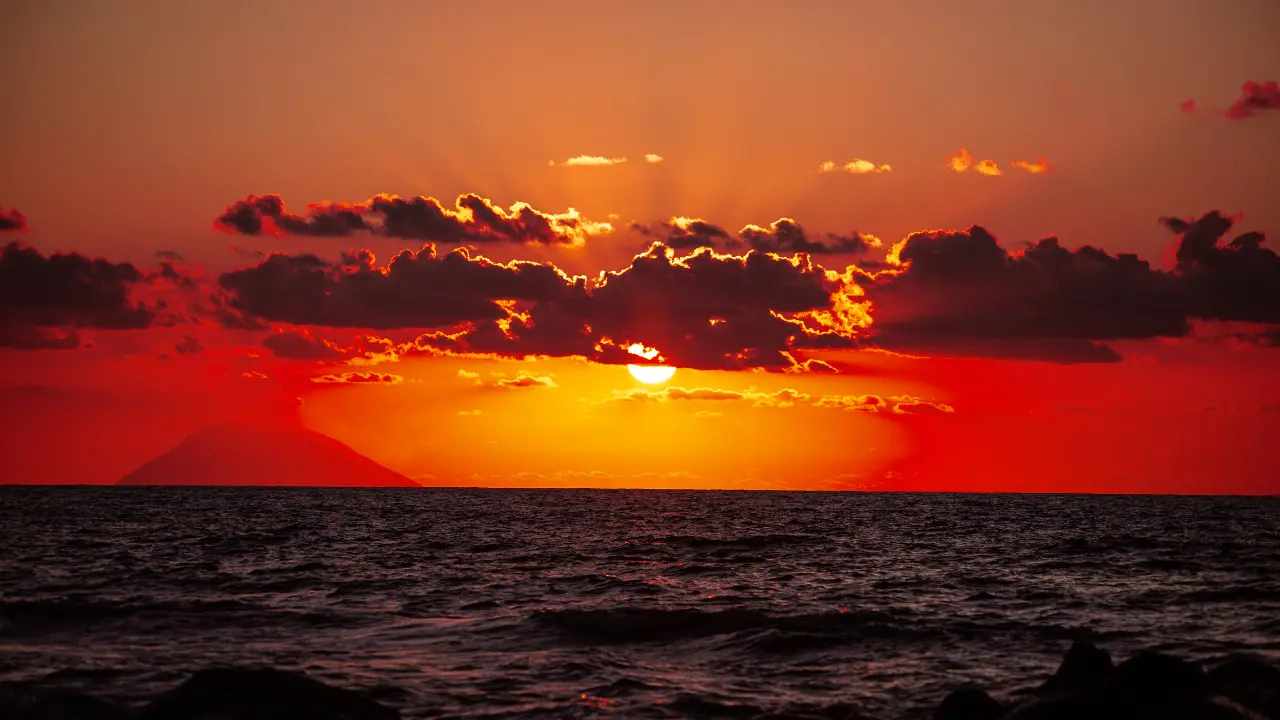 Una provincia che ha smesso davvero di vivere quando è nata: il paradosso del declino di Vibo\n