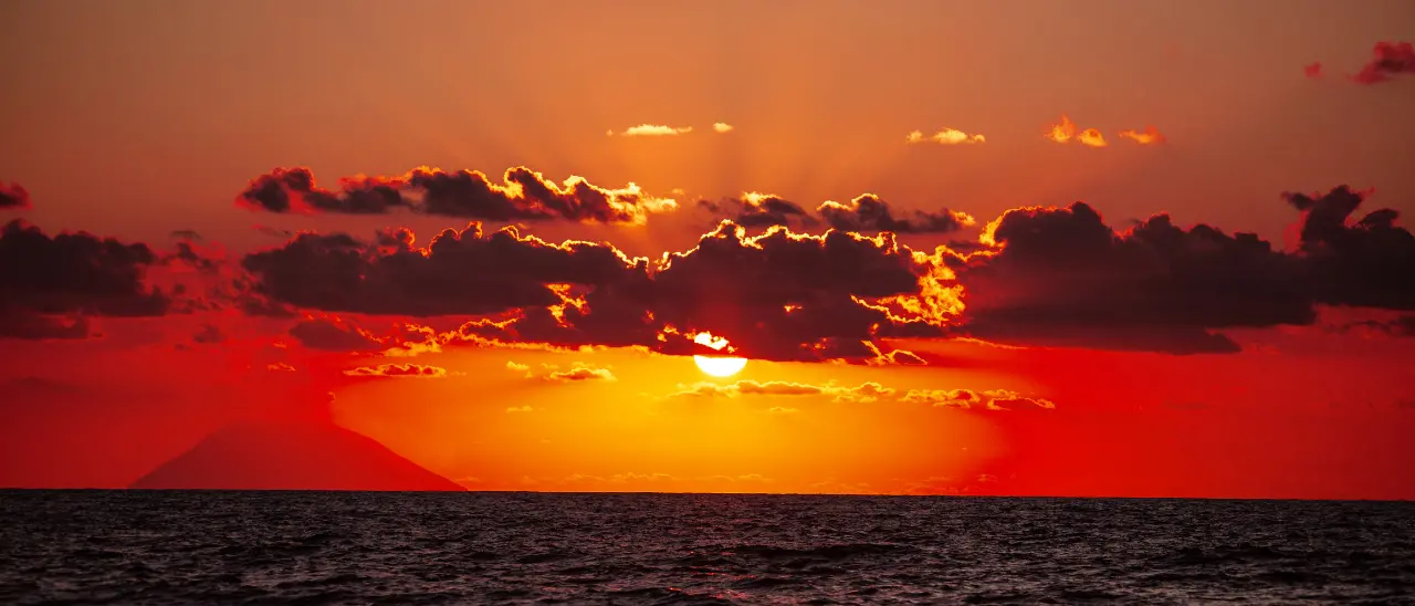 Una provincia che ha smesso davvero di vivere quando è nata: il paradosso del declino di Vibo\n