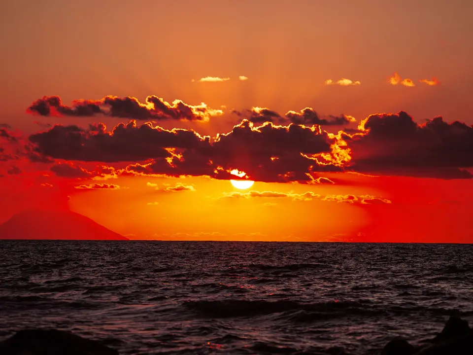 Una provincia che ha smesso davvero di vivere quando è nata: il paradosso del declino di Vibo