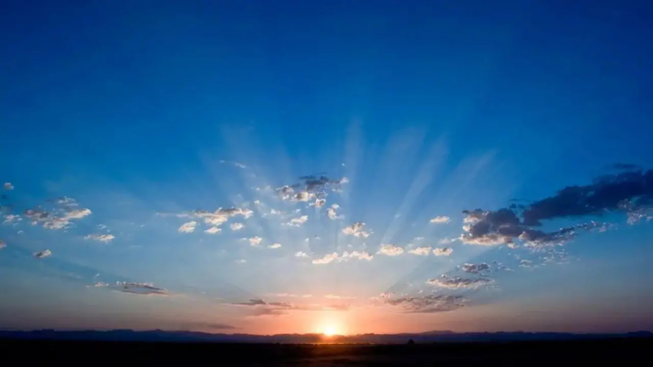 Meteo Vibonese, l’estate di San Martino non finisce più: ancora sole e temperature miti nei prossimi giorni\n