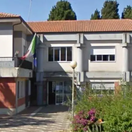 «Centomila\u00A0euro tolti al centro storico»: il gruppo Vivere Ricadi vota no alla variazione di bilancio e chiede conto delle nuove spese\n