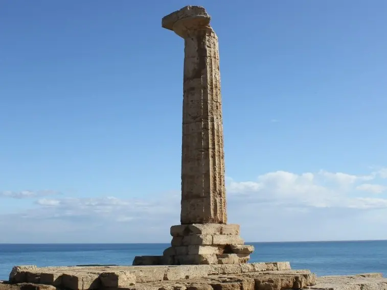 Dentro agli scavi, il Parco archeologico di Capo Colonna apre le porte del cantiere nel cuore del santuario di Hera Lacinia