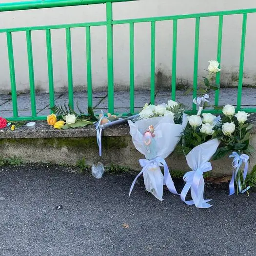 Bimbo morto soffocato al\u00A0nido nell’Aretino, ci sono cinque indagati: tra loro la maestra che lo ha soccorso\n