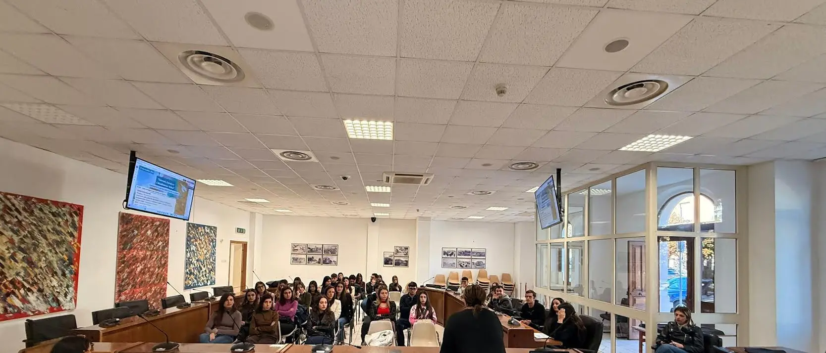 Giovani, Europa e cittadinanza attiva, a Siderno\u00A0i ragazzi del Servizio Civile espongono i progetti UE\n