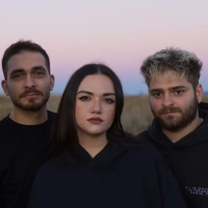 L’esordio dei Loom: la giovane band calabrese che con ‘’Ghost Town’’\u00A0porta nuova linfa alla scena pop rock\n\n\n