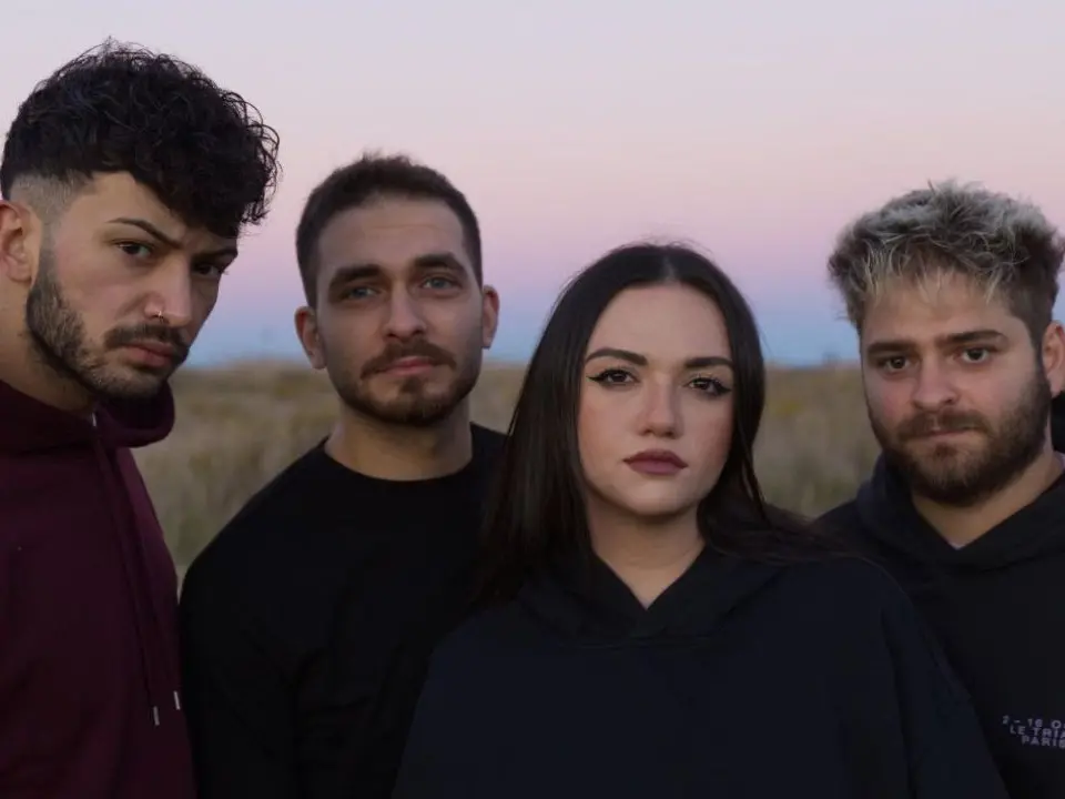 L’esordio dei Loom: la giovane band calabrese che con ‘’Ghost Town’’ porta nuova linfa alla scena pop rock