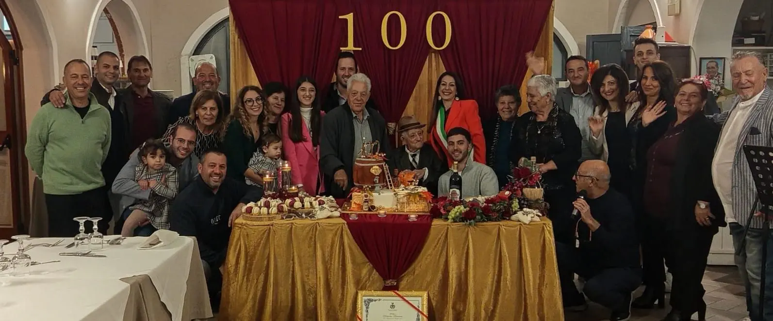 Caulonia celebra i 100 anni di Domenico Piscioneri\n