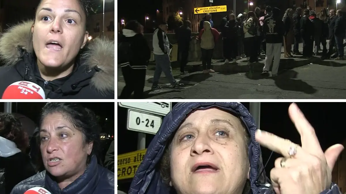 Residenti del Rione Massa scendono in strada per protestare contro la mancanza d\\'acqua