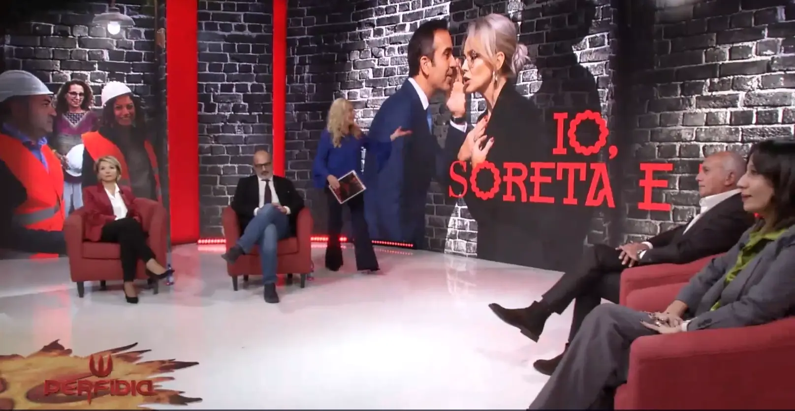 Falcomatà col «vuoto nel sacco», Occhiuto che insidia Tajani: a Perfidia il fuoco sotto la cenere tra presunti alleati\n