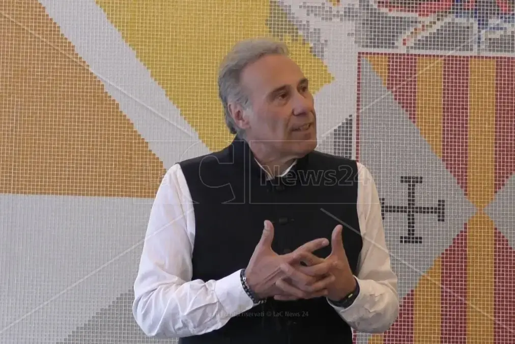 Casa popolare occupata da abusivi: Aterp chiede migliaia di euro arretrati a legittimo assegnatario