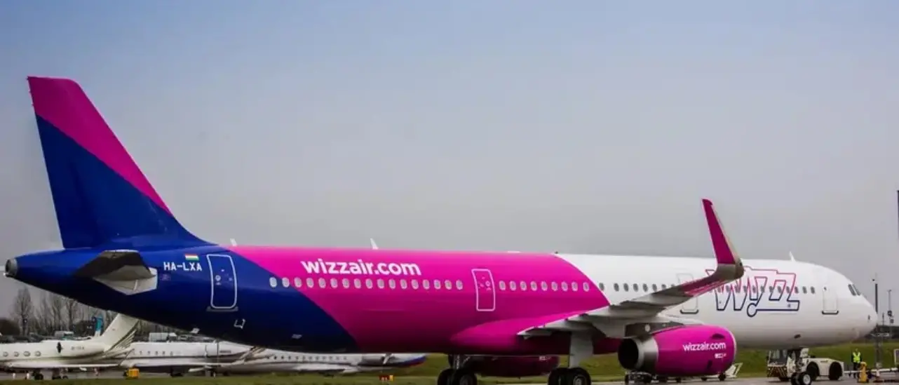Aeroporto di Lamezia, Wizz Air e Sacal inaugurano\u00A0il primo volo per Bratislava: «Calabria più vicina all’Europa»\n