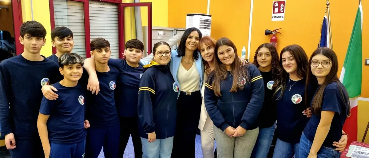 Giusi Princi all’Istituto Falcomatà – Archi di Reggio: «Scuola calabrese modello di comunità educante»\n