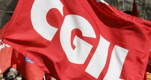 Sciopero generale indetto dalla Cgil, a Crotone la manifestazione regionale: «Simbolo delle carenze della Calabria»\n