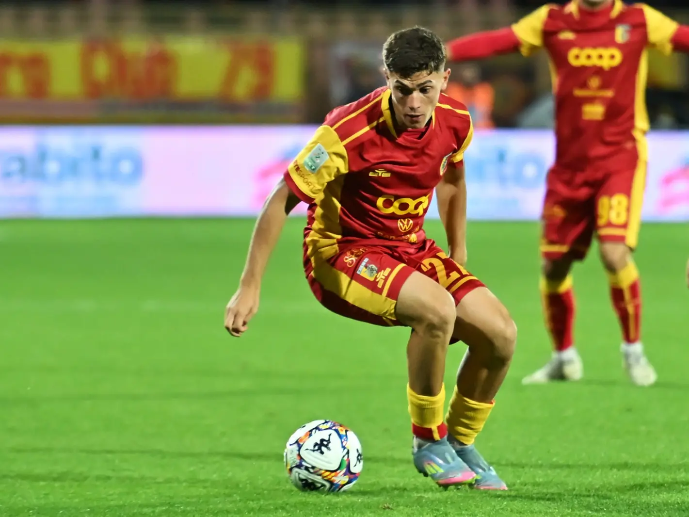 Costantino Favasuli dal campetto di Africo alla Serie B, il talento di Calabria che fa volare il Catanzaro