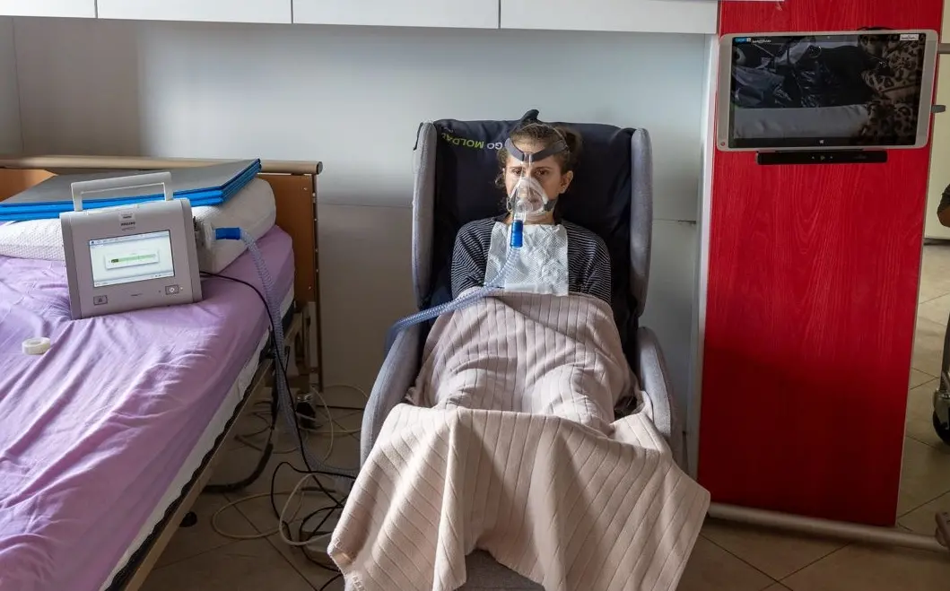 Taurianova, dalle promesse alla beffa. Sabina e Sergio schiacciati dalla burocrazia: «Non è la disabilità a uccidere, ma l’indifferenza dello Stato»\n