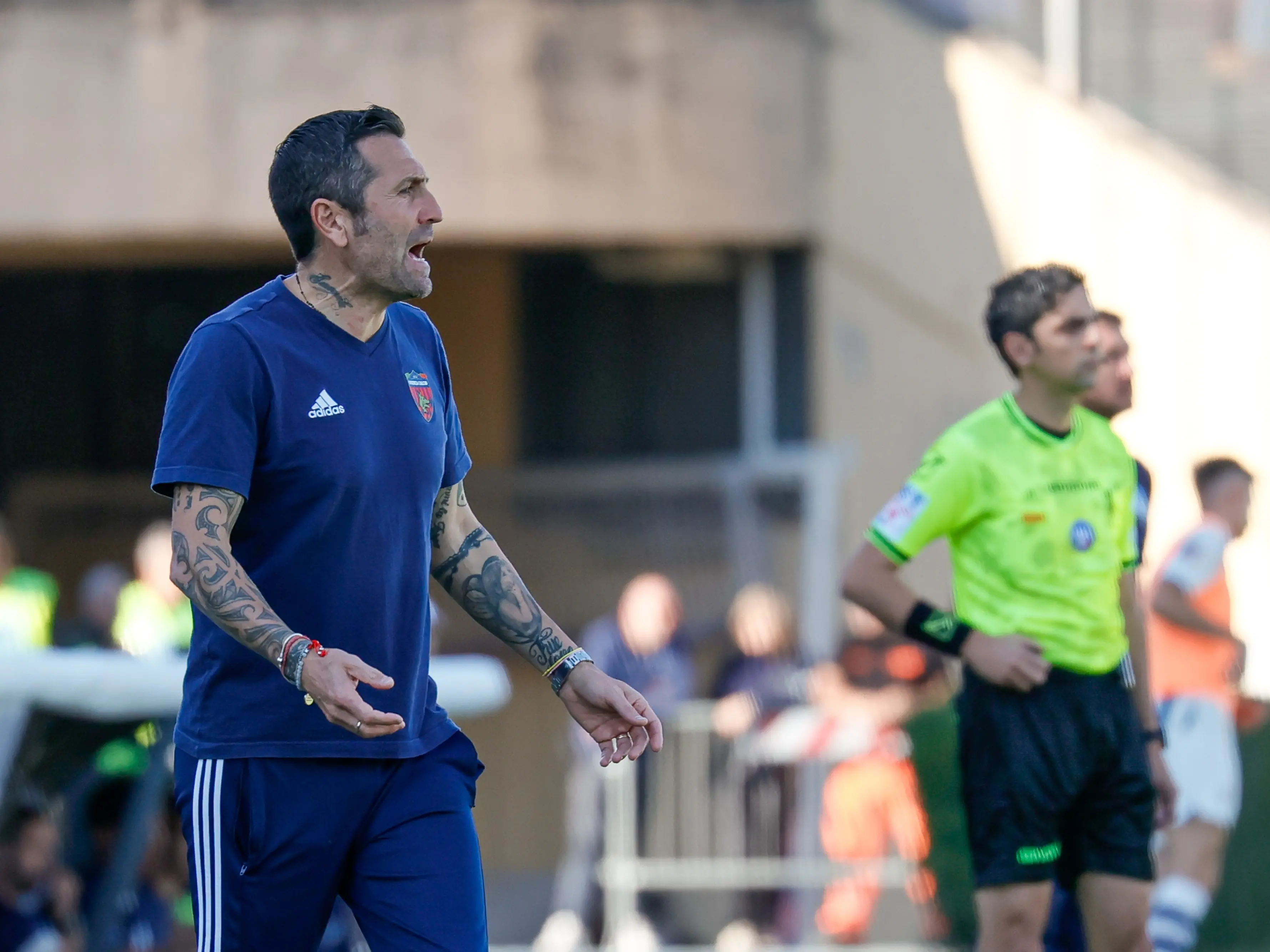 Cosenza, Buscè alza l’asticella: «Contro il Benevento una sfida tra squadre forti»