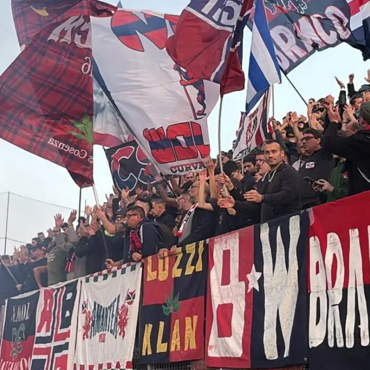 Il Cosenza sbanca Latina e si porta a meno due dal primo posto: centinaia di tifosi al “Francioni”\n