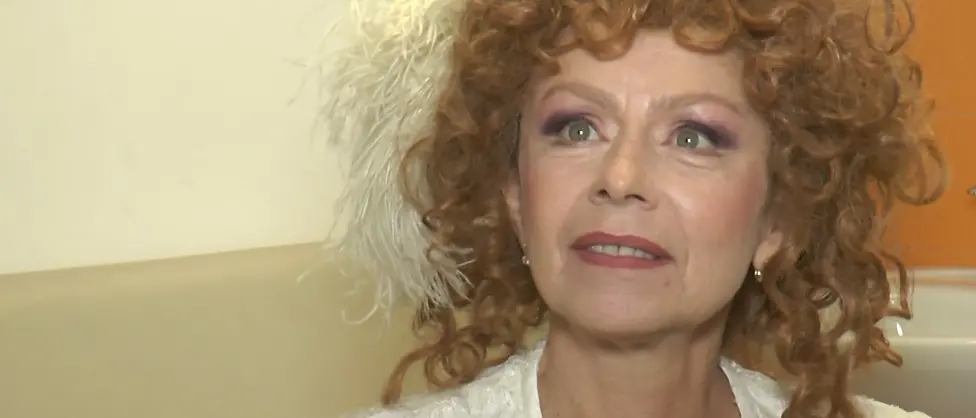 La bisbetica domata, Amanda Sandrelli a Catanzaro e Lamezia trasforma la commedia in monito sociale\n