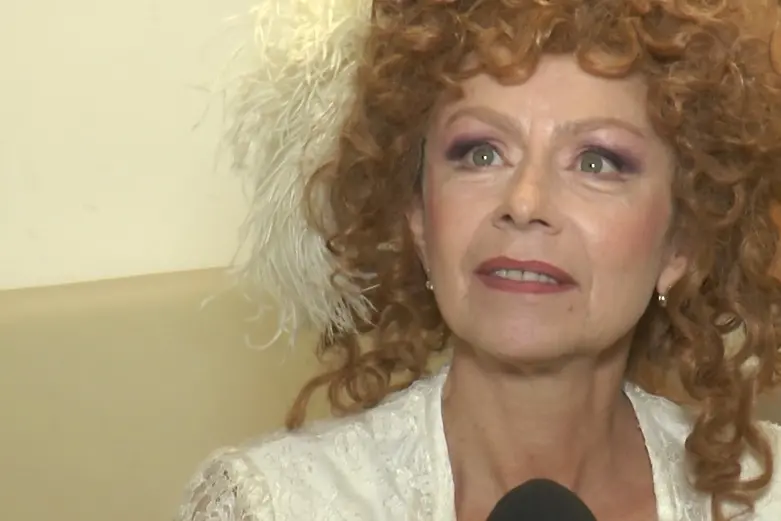 La bisbetica domata, Amanda Sandrelli a Catanzaro e Lamezia trasforma la commedia in monito sociale\n