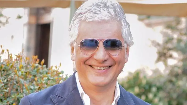 Metti una sera a cena (con Daffinà) a disegnare l'Asp di Cosenza\n