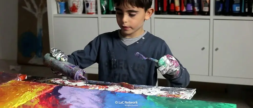 I colori che diventano arte, LaC Storie alla scoperta dello straordinario mondo di Manuele: oggi su LaC Tv\n