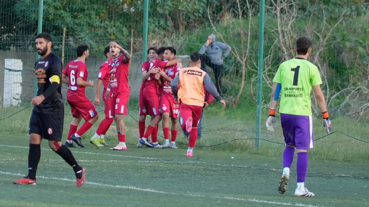 Promozione B, il Val Gallico riparte battendo il Gioiosa Ionica. Gioia: «Dicevano che non eravamo uniti, li abbiamo smentiti»\n