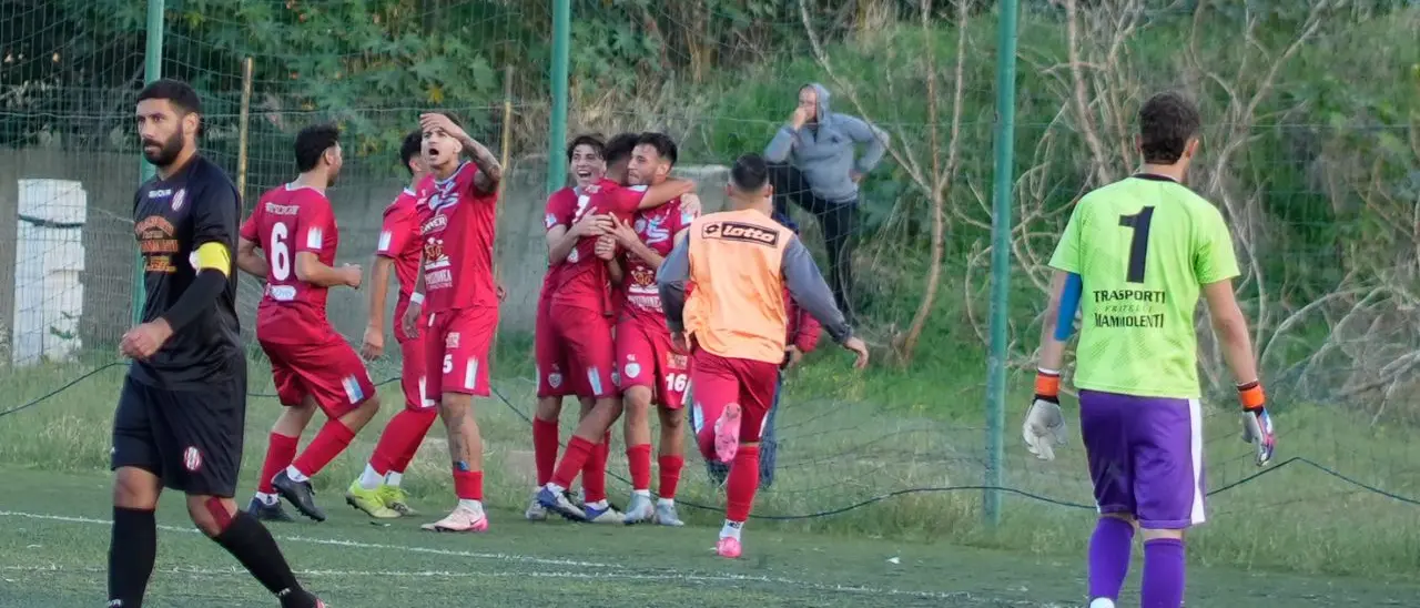 Promozione B, il Val Gallico riparte battendo il Gioiosa Ionica. Sapone: «Dicevano che non eravamo uniti, li abbiamo smentiti»