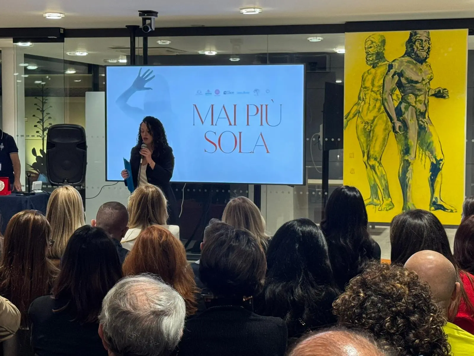 Le parole che bruciano, le donne che resistono: \"Mai più sola\" apre da Reggio una nuova stagione nella lotta alla violenza di genere - FOTO