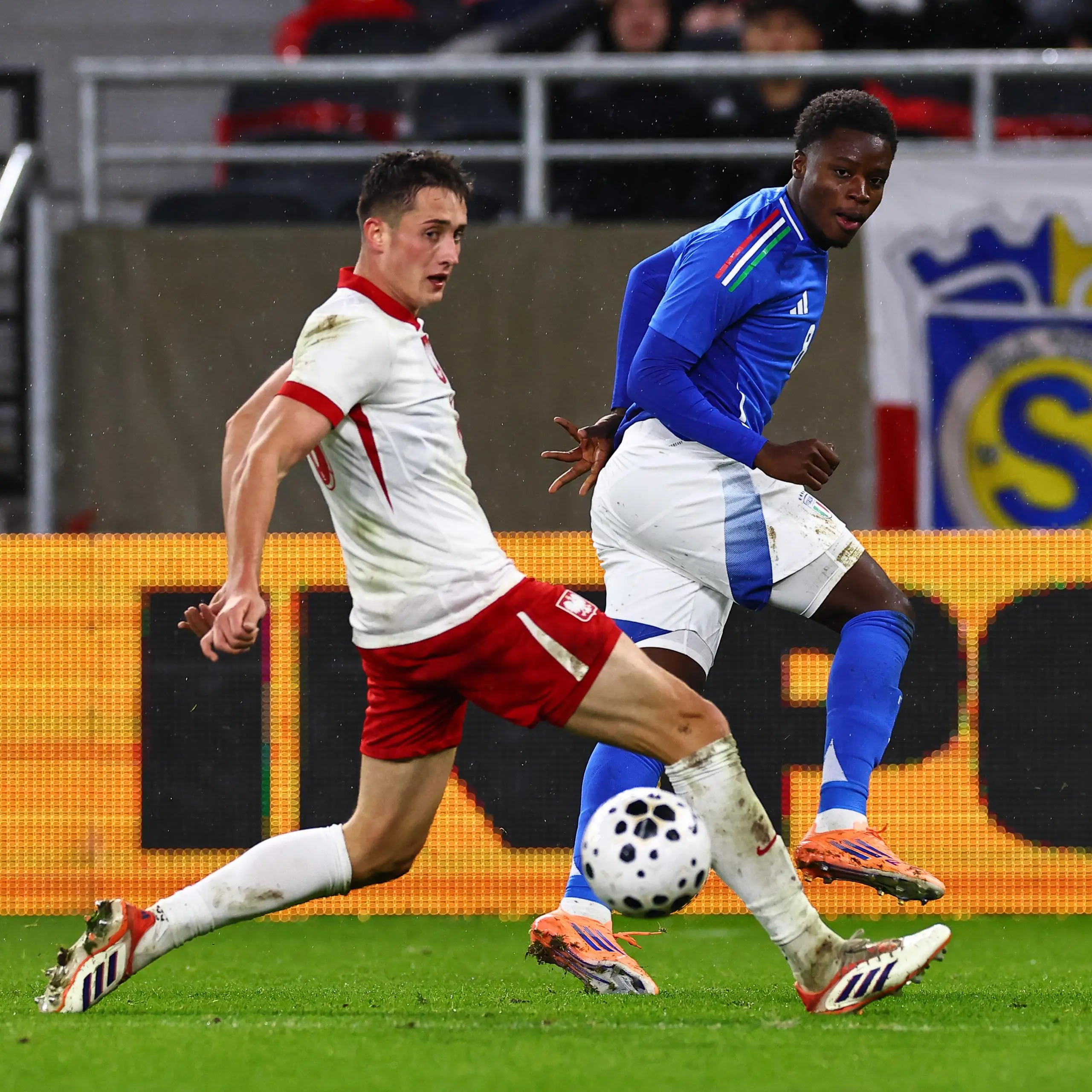 L’attaccante del Catanzaro Cisse debutta con l’Italia Under21: «Un onore indossare la maglia azzurra»